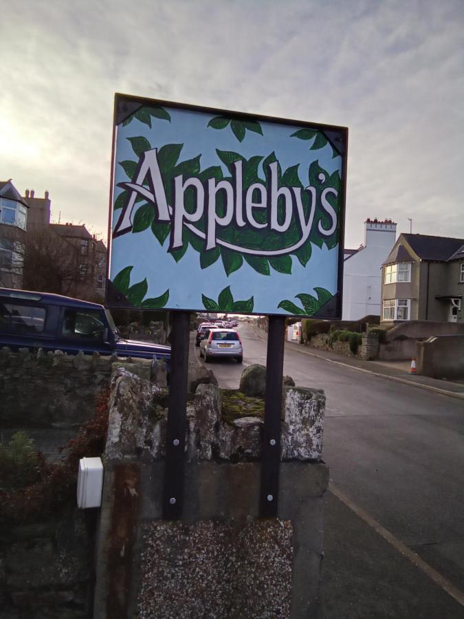 Applebys Guest House ホーリーヘッド エクステリア 写真